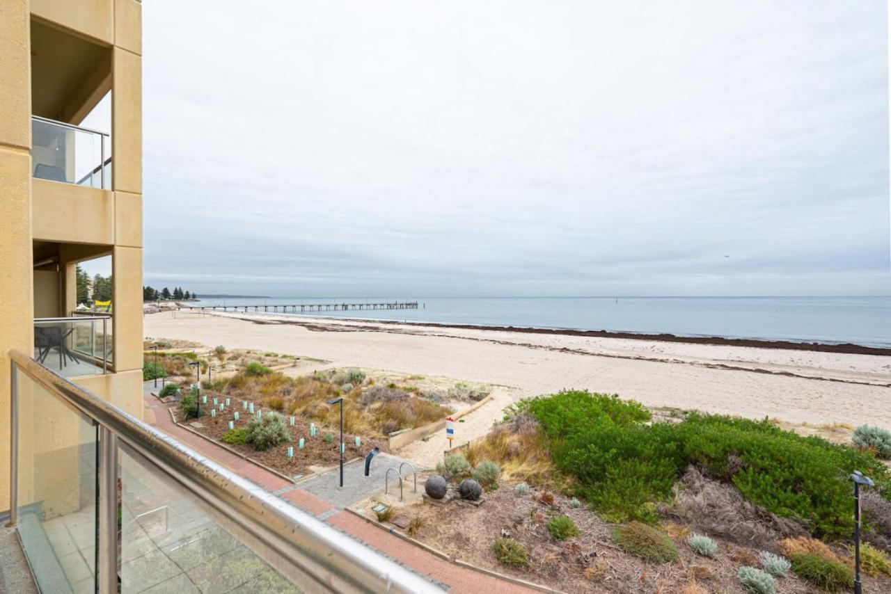 Beachfront Serenity Glenelg Apartman Kültér fotó